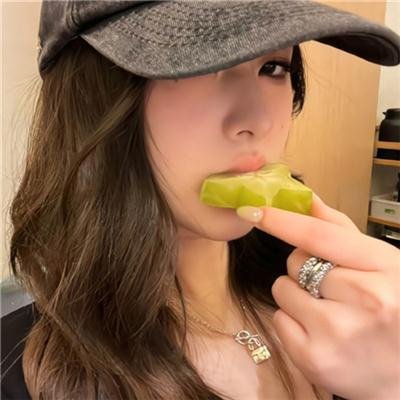 盲柳与沉睡的女人 在线观看